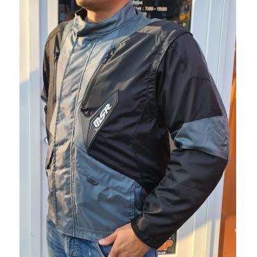 Voděodolná bunda s odnímatelnnými rukávy na čtyřkolku, enduro