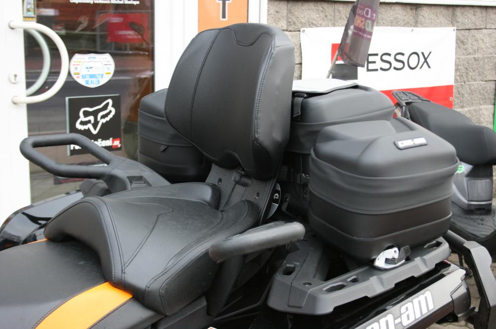 Přední/zadní pogumovaný box/kufr Canam DELUXE MODULAR BAG 73l LinQ