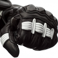 2404 Pilot CE Mens glove Black/White