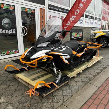 69 Ranger Alpine 900 ACE Turbo MY25 Orange Crush - Deep Black
