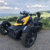 pro tříkolky Can-Am Ryker, žlutý