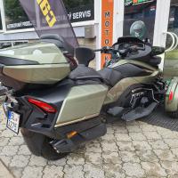 pro tříkolky Can-Am Spyder