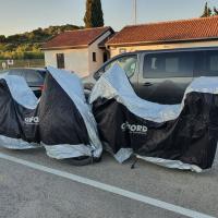Aquatex s prostorem pro kufr, černá/stříbrná