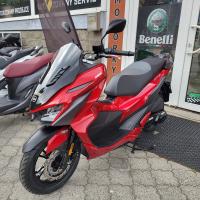 JET X 125 L/C ABS ČERVENÁ EURO5, ZÁRUKA 4roky