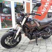 Leoncino 500 naked černá BW, Euro 5