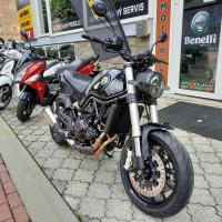 Leoncino 500 naked černá BW, Euro 5