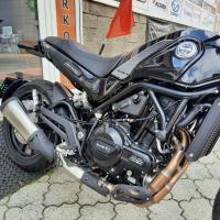 Leoncino 500 naked černá BW, Euro 5