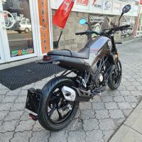 Leoncino 125, šedá, Euro 5