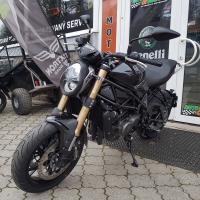 BENELLI 752 S černá, Euro 5, BLACK FRIDAY