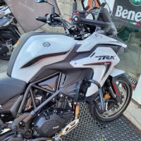 BENELLI TRK 502 Traveler BÍLÁ, Euro 5, FACELIFT