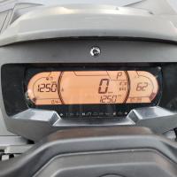 Traxter XMR HD10 MY24 INT, Hyper Silver & Legion Red