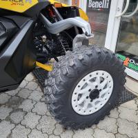 Maverick R RS DCT SAS 999T, MY24, Carbon Black & Neo Yellow