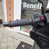 SR1 125i GT, šedá, záruka 4 roky, ABS, TCS