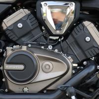 SRV 600 V černá, ZÁRUKA 3 ROKY, čtyřválec do V, navigace z telefonu