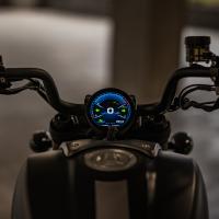 SRV 700 černá, ZÁRUKA 3 ROKY, 56/35 kW, navigace z telefonu