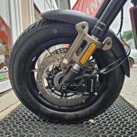 SRV 700 černá, ZÁRUKA 3 ROKY, 56/35 kW, navigace z telefonu