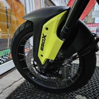 SVT 650X, černá 3 roky záruka, KUFRY ZA 5.000 Kč + PADACÍ RÁM ZDARMA