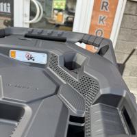 Outlander 1000R XMR MY25 INT, Hyper Silver/ Legion red