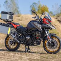 SRT 800S, 68/35 kW, AKCE KUFRY ZDARMA, padací rám, ZÁRUKA 3 ROKY