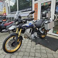900 DSX, šedá/modrá, Tour edice vč. 3 ks, E5+