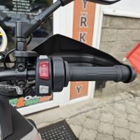 900 DSX, šedá/modrá, Tour edice vč. 3 ks, E5+