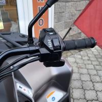 Outlander Max 700 XT ABS, INT Platinum Satin, MY25