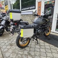 SRT 900 SX, černá