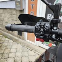 SRT 900 SX, černá
