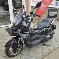 ADX 125i LC ABS E5+ černá