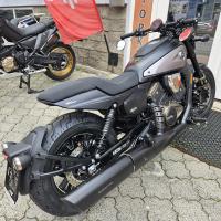 SRV 600 V, ZÁRUKA 3 ROKY, čtyřválec do V, navigace z telefonu