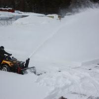 48´´ 122 cm, motor Vanguard 14HP