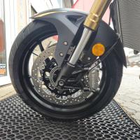 SRK 800, tempomat, jízdní režimy, oboustranný quickshifter