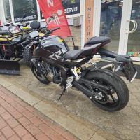 SRK 800, tempomat, jízdní režimy, oboustranný quickshifter