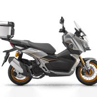 ATR 125, kufr zdarma, hybridní pohon, ABS, kontrola trakce