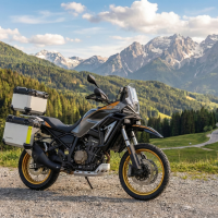 SRT 800 RX, tempomat, quickshfter, 3x kufr zdarma