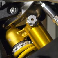 SRK 921 RR, oboustranný quickshifter, jízdní režimy