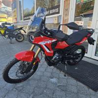 SRT 125 DX, Navigace a zrcadlení, bohatá cestovní výbava
