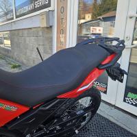 SRT 125 DX, Navigace a zrcadlení, bohatá cestovní výbava