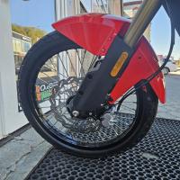 SRT 125 DX, Navigace a zrcadlení, bohatá cestovní výbava