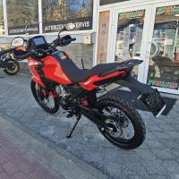 SRT 125 DX, Navigace a zrcadlení, bohatá cestovní výbava
