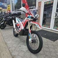 450 RALLY červená