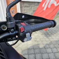 625 DSX, padací rám, drátěná kola, 47/35 kW,  Tour edice vč. 3 ks kufrů