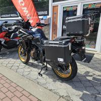 625 DSX, padací rám, drátěná kola, 47/35 kW,  Tour edice vč. 3 ks kufrů