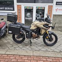 625 DSX, padací rám, drátěná kola, 47/35 kW,  Tour edice vč. 3 ks kufrů