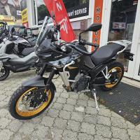 800X GT Touring, kufry ZDARMA, quickshifter, tempomat, vyhřívané sedlo a rukojeti