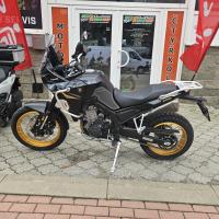 800X GT Touring, kufry ZDARMA, quickshifter, tempomat, vyhřívané sedlo a rukojeti