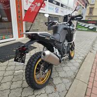 800X GT Touring, kufry ZDARMA, quickshifter, tempomat, vyhřívané sedlo a rukojeti