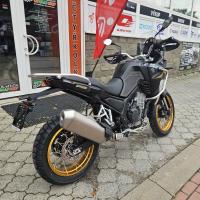 800X GT Touring, kufry ZDARMA, quickshifter, tempomat, vyhřívané sedlo a rukojeti