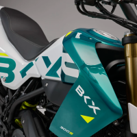 BKX 300 S Avio Blue, NOVINKA