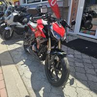 SRK 125 J, ABS, TCS, široká zadní guma 140/60R17, TFT displej